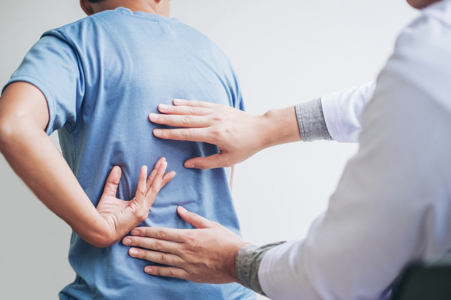 Радикулит шейно-грудной: причины, симптомы, диагностика и лечение в НДЦ